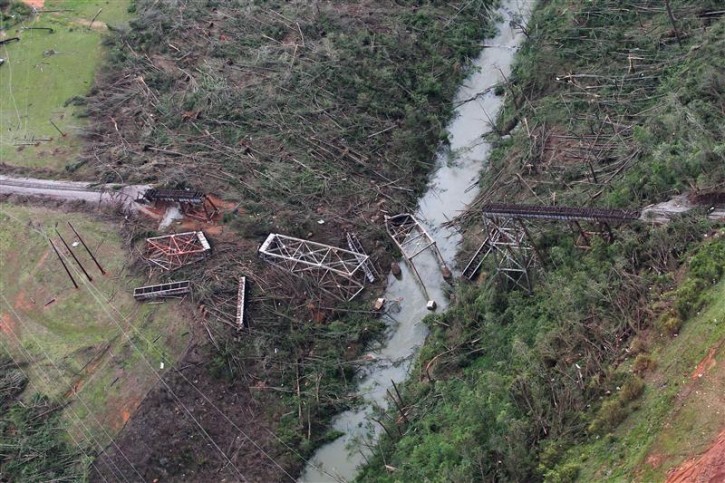 An aerial view shows tornado damage to train trestles just outside Tuscaloosa, Alabama, April 28, 2011. Tornadoes and violent storms ripped through seven southern U.S. states, killing at least 259 people in the country's deadliest series of twisters in nearly four decades.  REUTERS/Marvin Gentry